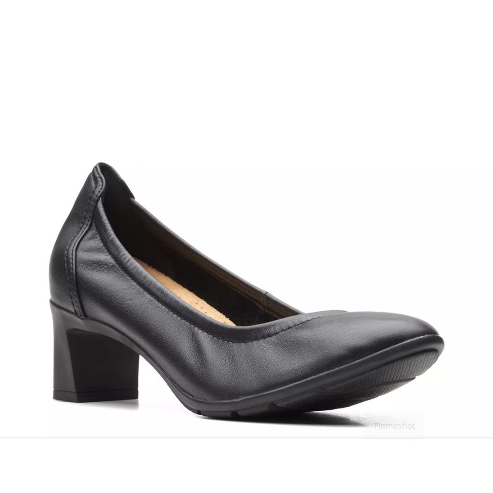 Clarks Flexible Stretch Pumps Black Leather‎ Block Heel Women 8.5 M Excellent